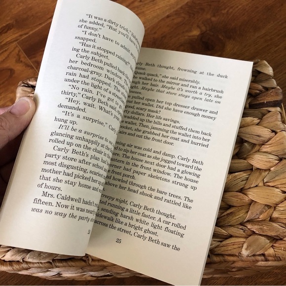 Goosebumps: The Haunted Mask by: R.L. Stine, paperback book - Picture 5 of 6